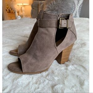 Fergalicious Booties size 8